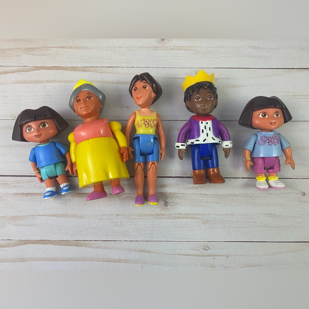 Dora the Explorer Action Figures Lot